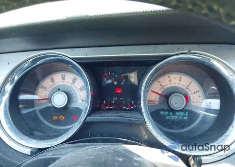 2010 Ford Mustang V6/V6 Premium z USA, uszkodzony, nr VIN 1ZVBP8EN5A5163820